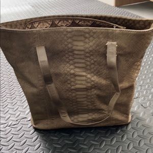 Miztique tan snakeskin tote bag